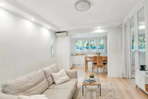 An unfurnished room in a real estate listing before using virtual staging AI.